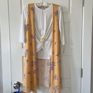 🎉SALE🎉BNWT Girls 3pc Set! Top+Vest+Necklace